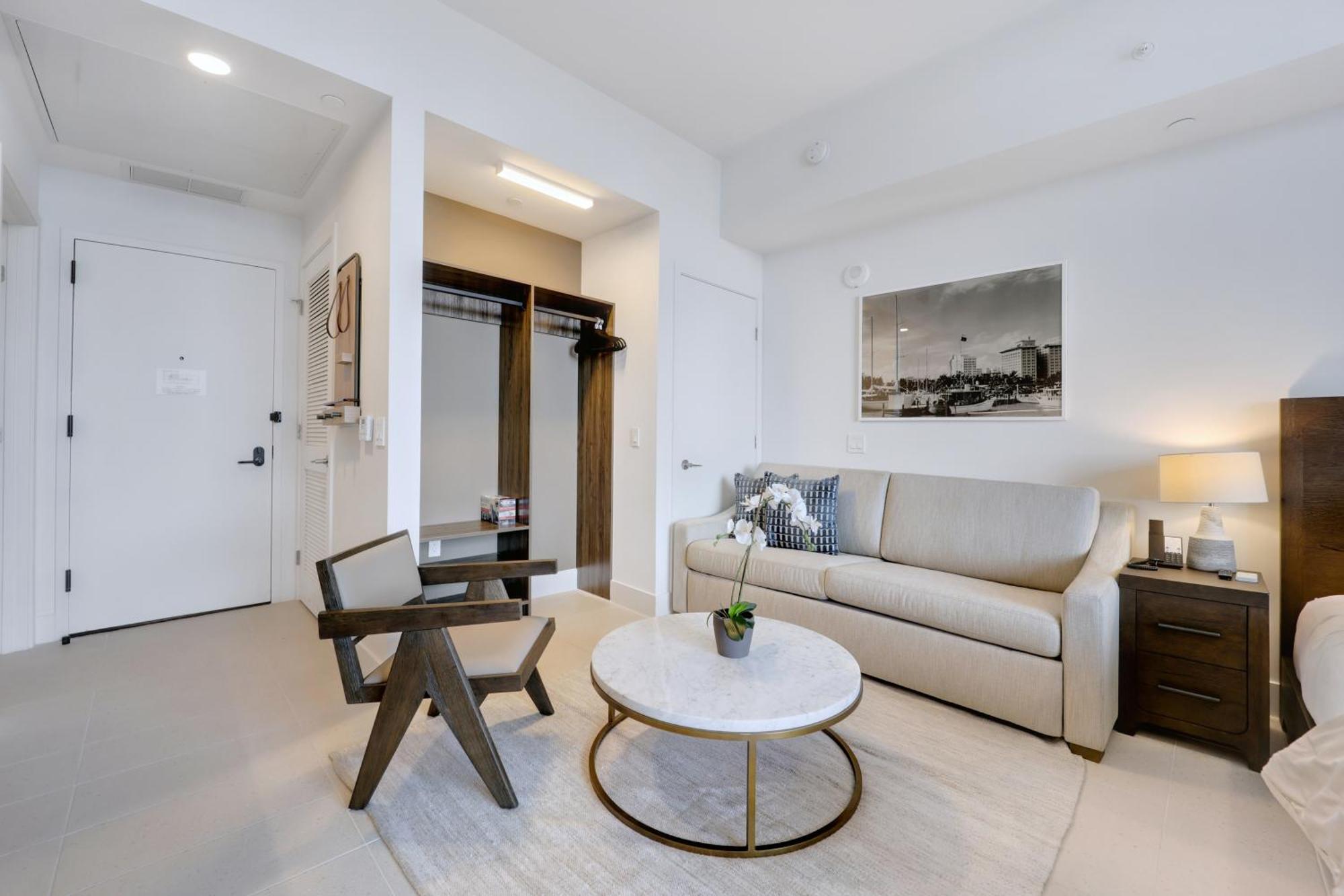 Natiivo By Ionica Residences Miami Room photo